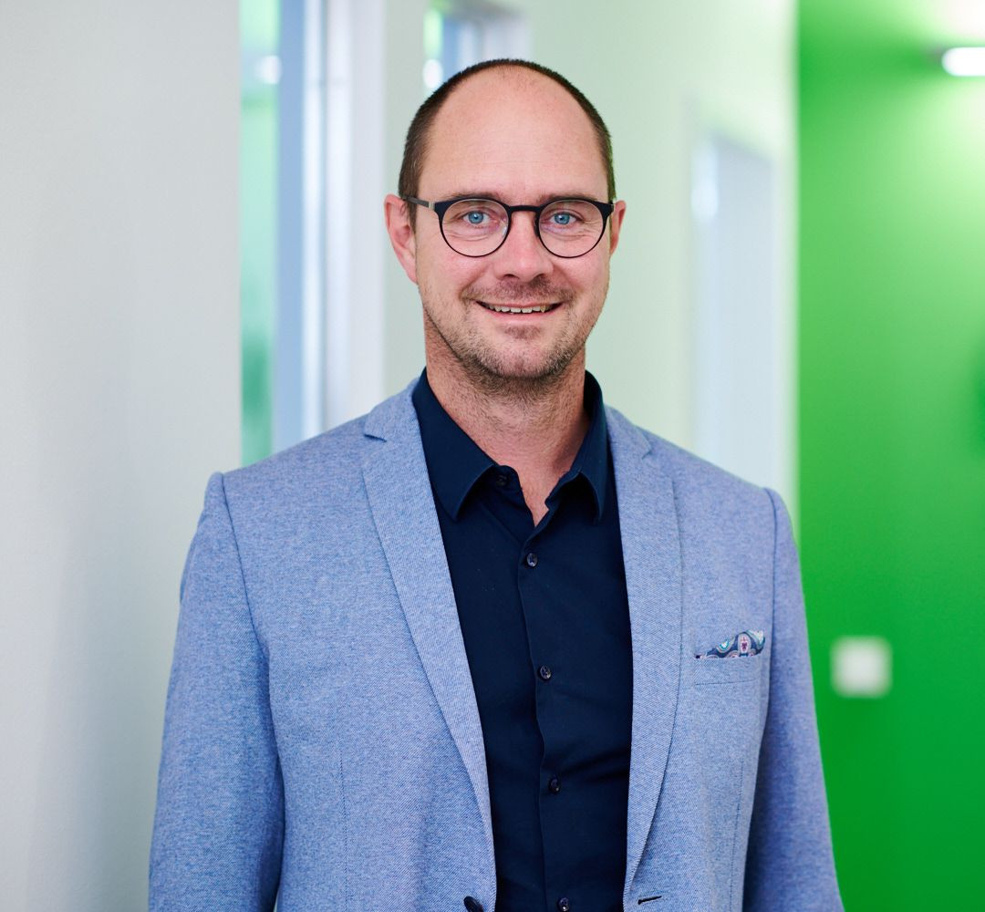 MICHAEL DAUM 004 e1721398591527 MICHAEL DAUM 004 e1721398591527